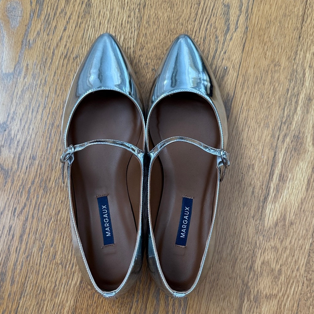 Margaux Metallic Silver Flats size 38
